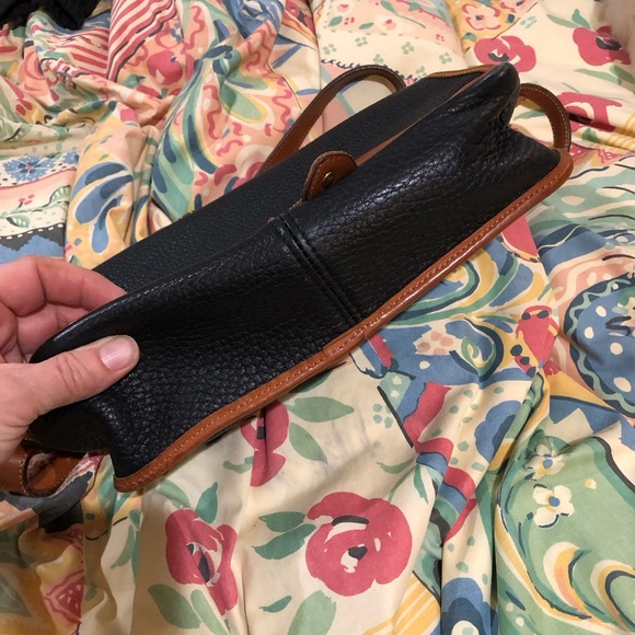 Vintage 1996 Dooney & Bourke ShoulderBag - Picture 5 of 12